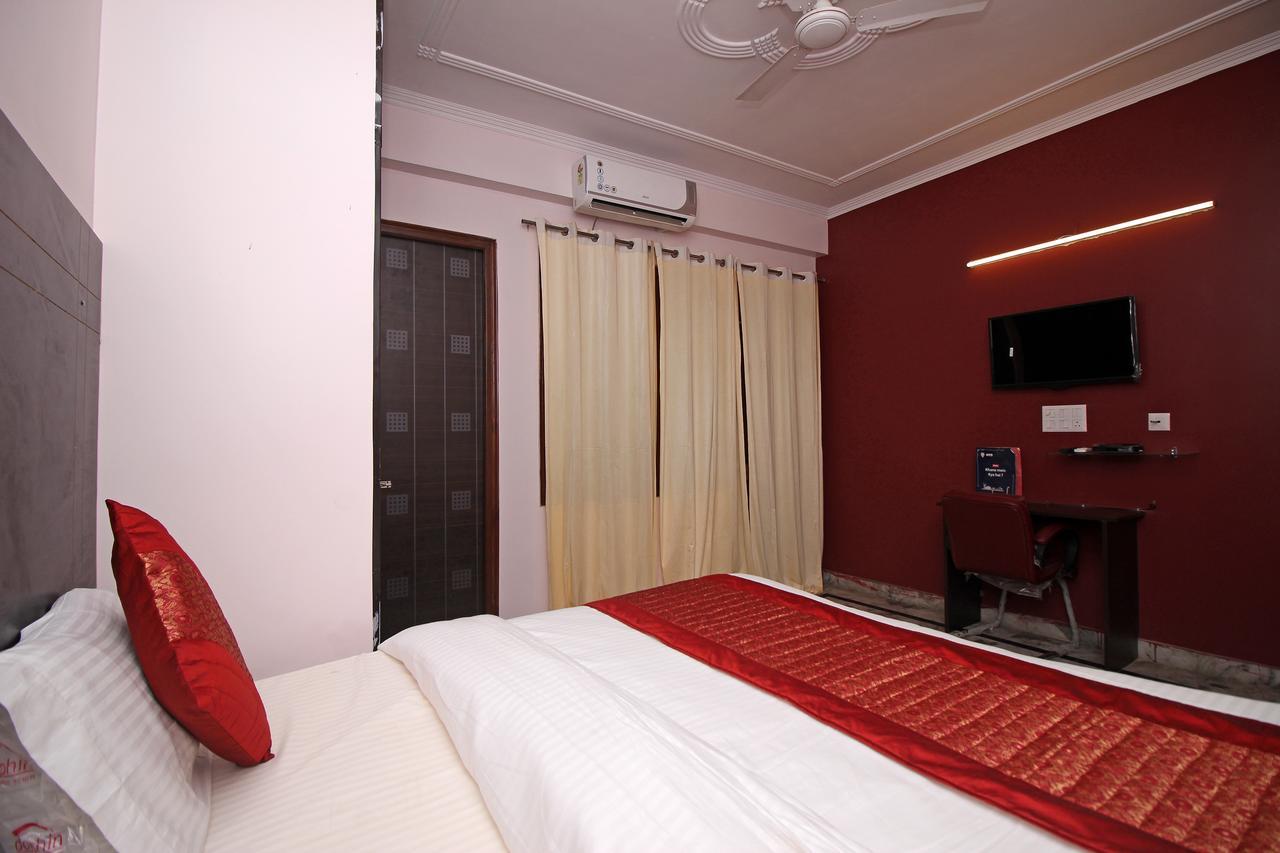 Oyo 9192 Hotel Raghav Residency Noida Buitenkant foto
