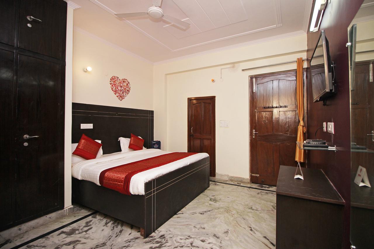 Oyo 9192 Hotel Raghav Residency Noida Buitenkant foto