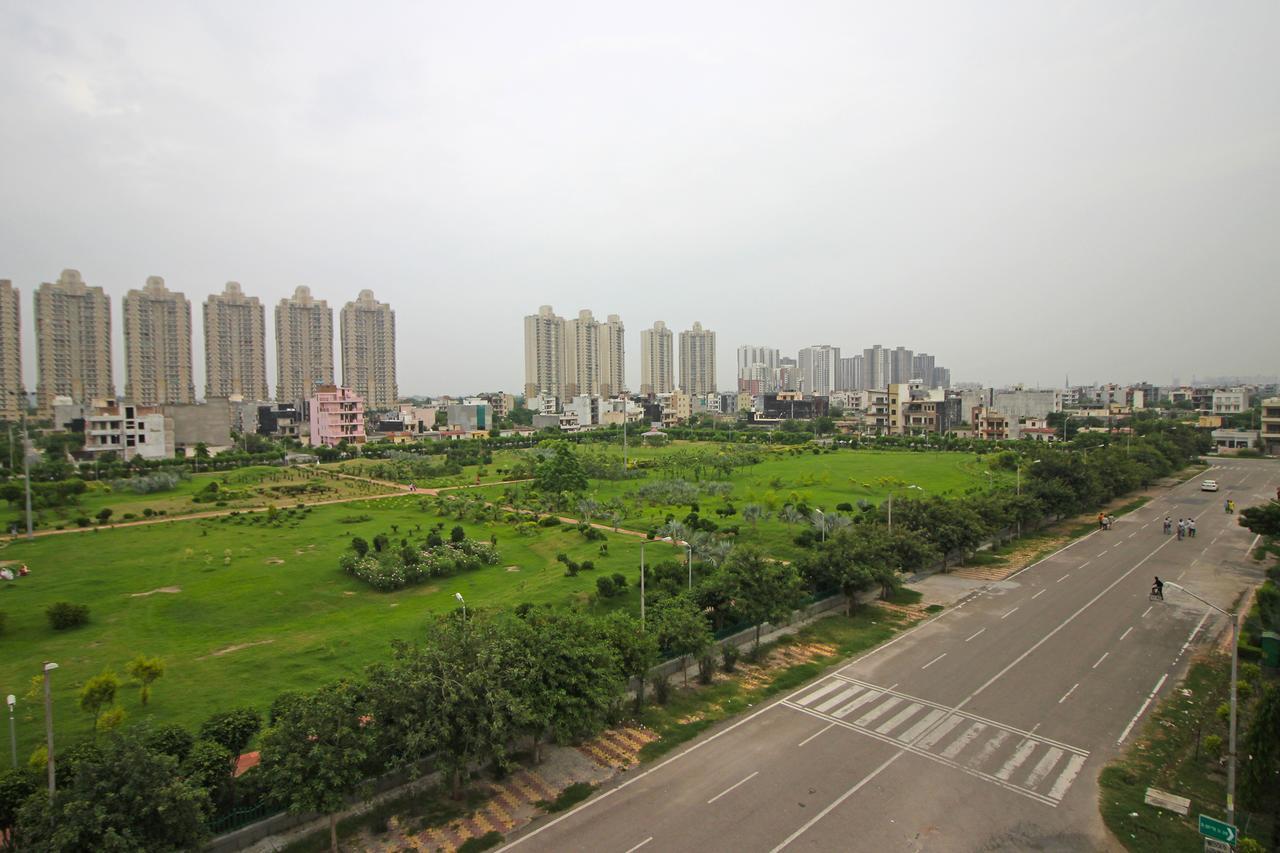 Oyo 9192 Hotel Raghav Residency Noida Buitenkant foto